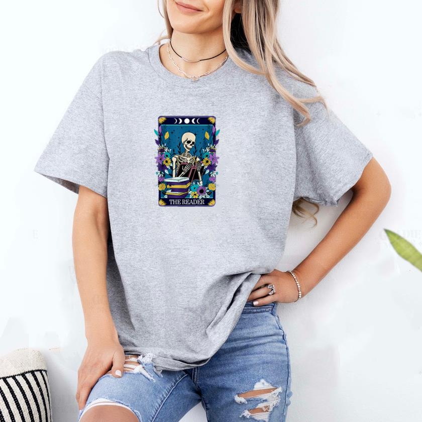 Book Lover Tarot Card The Reader Mystic Funny Skeleton T-Shirt